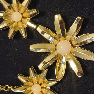 Vintange gold tone style necklace pink moonlight flowers